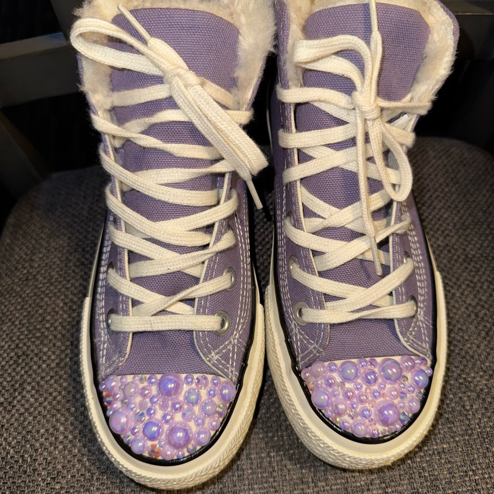 Purple High-Top Sneakers with White Laces size 38